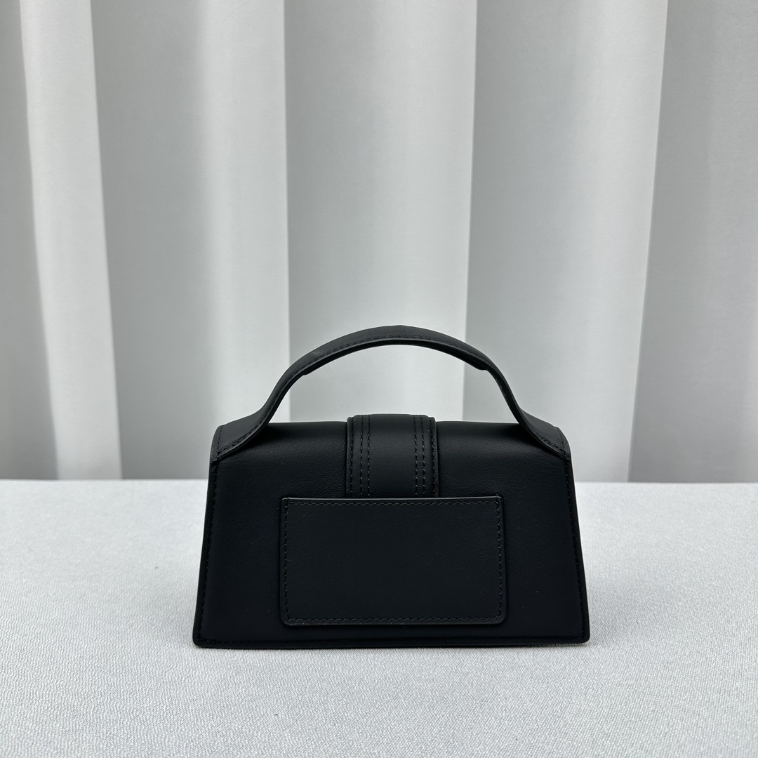 Jacquemus Satchel Bags